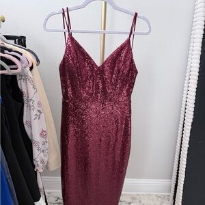 Elegant Burgundy Sequin Dress